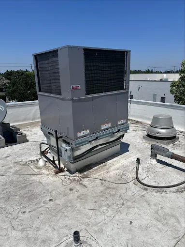 Commercial rooftop AC installation Central Valley by HVAC Penguin